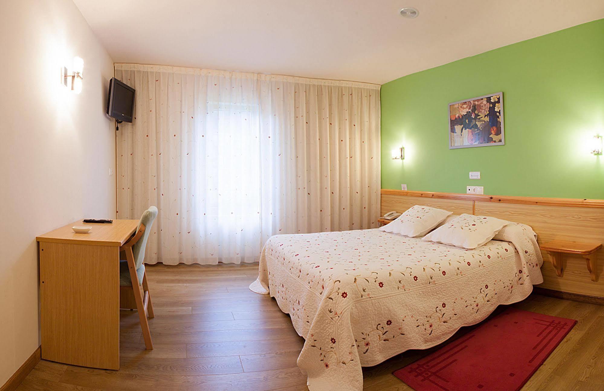 San Briz Hotel A Pontenova