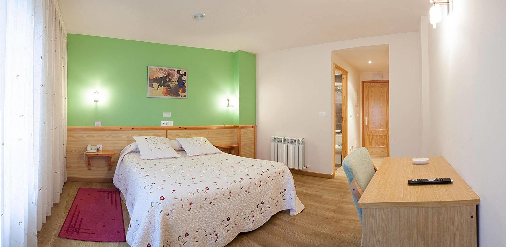 San Briz Hotel 2*